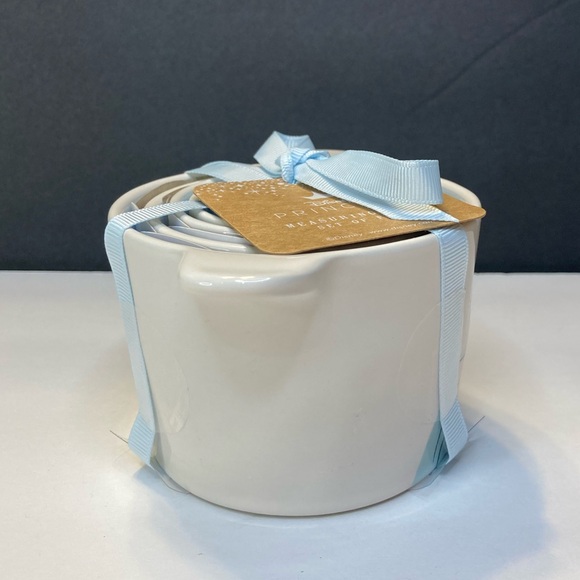 Rae Dunn Disney Cinderella Nesting Measuring Cups - Picture 2 of 7